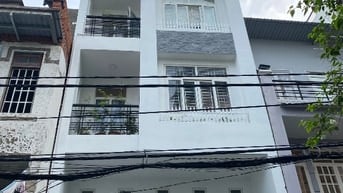 Bán nhà 3 lầu, 5.5x12 đường 43-thảo điền