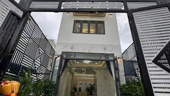 Bán nhà mặt tiền đương Thạnh Xuân 13 , 72 m2, , 3 tầng, sổ Hồng