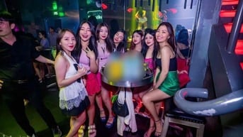 Nhà Hàng Pinky cần gấp NV NỮ ngoại hình ưa nhìn