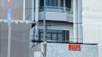 Cho Thuê Nhà Nguyên Căn Mặt Tiền Nguyễn Xí