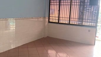 Cho thuê nhà CC Ngô Gia Tự, 4tr8, 45m2 vào o ngay