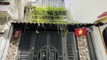 Chủ định cư cần bán gấp căn tại Nguyễn Tiểu La, P.8, Q.10 giá 1TY8