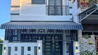 Bán căn Nguyễn Văn Quá, Quận 12 ̉̉64m2, 2 tỷ 050. Hẻm 5m. Sổ riêng.