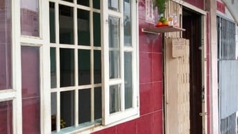 Bán nhà đẹp C.cư Q5 giá rẻ 60m2,lầu 3 thang bộ,gần BX Chợ Lớn tặng 2ML