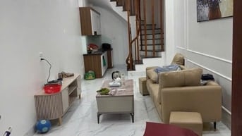 Bán nhà Xuân Đỉnh 40m, 5 tầng, oto đỗ cửa, tặng full nội thất!