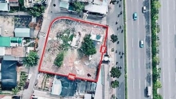 3Mặt tiền vị trí Vàng .Phạm văn Đồng thủ Đức. Dt: 38x35M