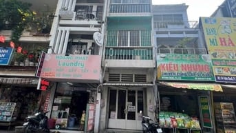 ✅Nhà Mặt Tiền vườn chuối , phường 4 , quận 3