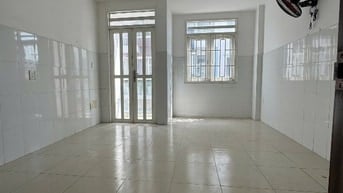 Cho thuê nhà 4 tầng 7 PN 7WC 7 BẾP tại Tô Hiệu Tân Phú