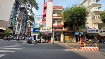 Chính Chủ Bán Mặt Tiền Đẹp, Kinh Doanh Xuất Sắc Tại Phường Bến Thành