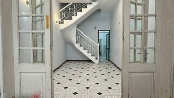 Nhà riêng ngõ phố bùi ngọc dương thanh nhàn dt45m2x3t giá 10tr