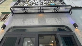 Đáo hạn gấp bán nhà tại Bùi Hữu Nghĩa, P.7, Q.5 48m2 giá chỉ 1TY990