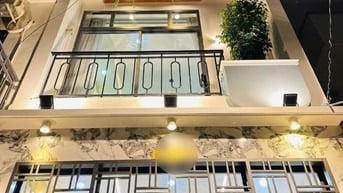 Bán nhà riêng tại Hoàng Hoa Thám, P5, Bình Thạnh, giá 2tỷ300tr, DT63m2