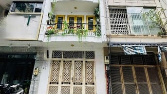 Cho thuê nhà mặt tiền đường Hoa Lan KDTD