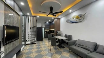 Nhà Lô góc Bùi Xương Trạch, DT 38m 5 tầng MT 4.4m, Giá TL 8.31 tỷ 