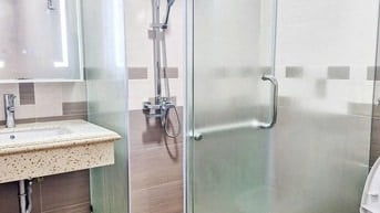 Cho thuê CC mini 52 m2, mặt ngõ ô tô, phố Hào Nam, nội thất mới, 8,5tr