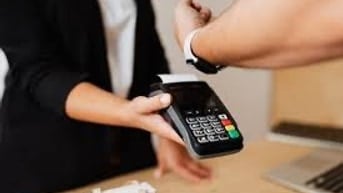 CỬA HÀNG MỚI KHAI TRƯƠNG CẦN TUYỂN NGAY NV THU NGÂN