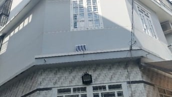 Chủ gửi bán nhà góc trệt 2 lầu ST.6 tỷ 2