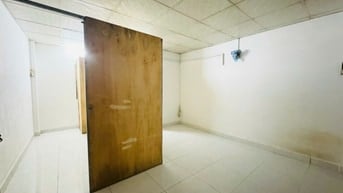 Bán nhà ngay sau chợ Tân Bình, đường Bùi Thế Mỹ, 4x6m, 1 lầu, 2tỷ8