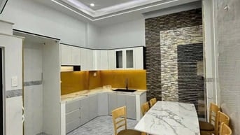 Về quê bán nhà 61m2 1t1l đường Hòa Hưng,quận 10-giá 990tr-sổ riêng