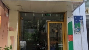 Cửa hàng mặt phố BÀ TRIỆU 40m2 20tr nhận nhà luôn và ngay