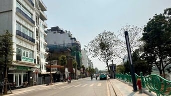 Bán nhà phố Xuân Diệu 50m2*5T,mt 4.2m,lô góc,oto,ngõ thông,kd,20.5tỷ.
