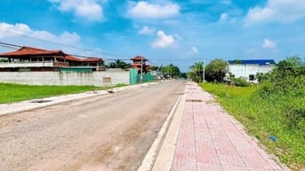 Bán nhanh lô đất 125m2 đường Nguyễn Thị Hạnh,liền kề Vinhomes 
