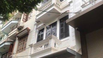 Nhà phố Hoàng Văn Thái: 60m2 gara ô tô tránh thang máy 7T chỉ 23 tỷ.