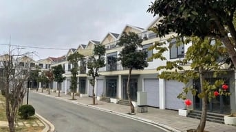  SIÊU PHẨM NHÀ PHỐ 2.5 TẦNG – TRUNG TÂM MỘC CHÂU – MẶT TIỀN RỘNG 