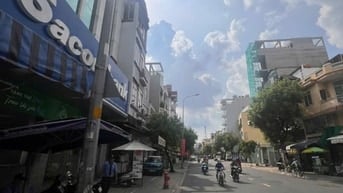 Bán nhà mặt tiền Hoàng Hoa Thám Bình Thạnh ngang 9mx23m