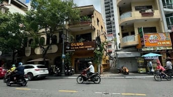 Góc Trương Quốc Dung ngay Nguyễn Văn Trỗi Phú Nhuận 3 tầng giá 23 tỷ