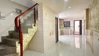 Nhà 2 tầng hẻm 8m, Sát ĐH Tài Chính-Marketing, an cư Trung Tâm Quận 7