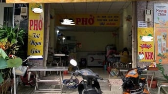 BÁN GẤP NHÀ MẶT TIỀN CHỢ BÌNH CHÁNH
