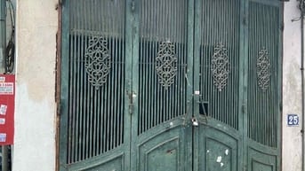 Cần bán gấp nhà cấp 4 cũ nát, nhà trong hẻm