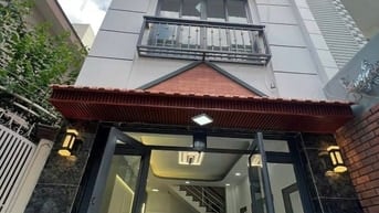 Nhà 52m2 Trần Hưng Đạo P.2 Q.5 cần bán gấp chỉ 1Tỷ990