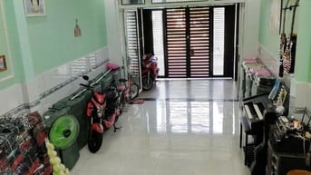 Chính chủ bán nhà đẹp mặt tiền đường số 11, P.Bình Hưng Hòa, Bình Tân