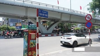 Bán gấp nhà khu phố Trần Khát Chân - ngõ 2 xe máy tránh nhau