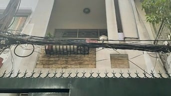 Cho thuê nhà đường Nguyễn Đình Chiểu, Phường 5, Quận 3