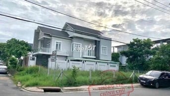 TIN THẬT🆘KẸT TIỀN BÁN GẤP LÔ GÓC 2MT TT CỦ CHI 216m2 420tr SHR CÓ THỔ
