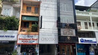 Cần bán nhà mặt tiền , trung tâm thành phố, tiện kinh doanh nhiều ngan