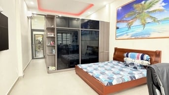 ĐỒNG ĐEN - TÂN BÌNH - 5 PHÒNG - HẺM 6M - DT 5m x 12m Vuông