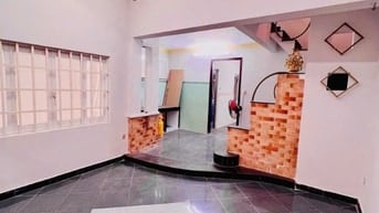 Cần Bán Nhanh Nhà 2 Tầng Dương Quảng Hàm 68m2 giá 5,55 tỷ