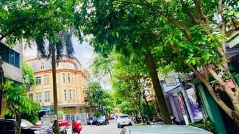 Bán nhà Trung Yên: DT 44m2,MT 4m, 5.5 Tầng, Ngõ  ÔTô tránh, Gía 17.5Tỷ