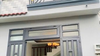 Hạ 1 triệu, cho thuê nhanh nhà nguyên căn 1 lầu, 2PN, 2wc, HT13 Q12