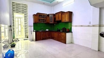 Cho thuê nhà hẻm 5m(XH) Mã Lò, P.B.H.Hòa, Q.Bình Tân giá 13tr