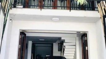 Nhà Bùi Tư Toàn,5x17,đang cho thuê 12tr, ra gấp 1ty650