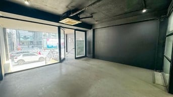 - MẶT PHỐ THỤY KHUÊ,DT 155m2, 8 TẦNG, MT 6,1M. 