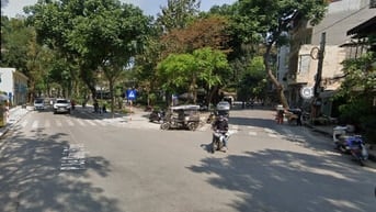 1 NHÀ RA ÔTÔ-PHỐ NGUYỄN CAO-FULL NỘI THẤT ĐẸP-25m / 4TẦNG-HƠN 5TỶ