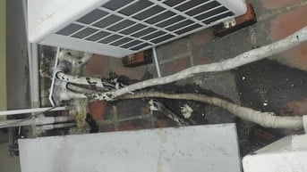 Chống thấm dột nhà WC, Sân thượng, bảo hành 12 tháng.