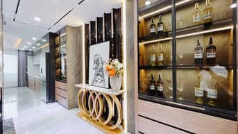 Nhà mới đẹp vô ở liền có Thang máy, trệt lửng 4 lầu MT đường số LVB 