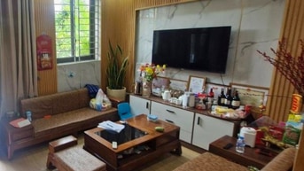 BÁN GẤP NHÀ Ỷ LA 6,6 TỶ, 4 TẦNG 31M2, LÔ GÓC, Ô TÔ 7 CHỖ ĐỖ CỬA.